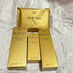 Cle de peau Travel Size Beauty Set